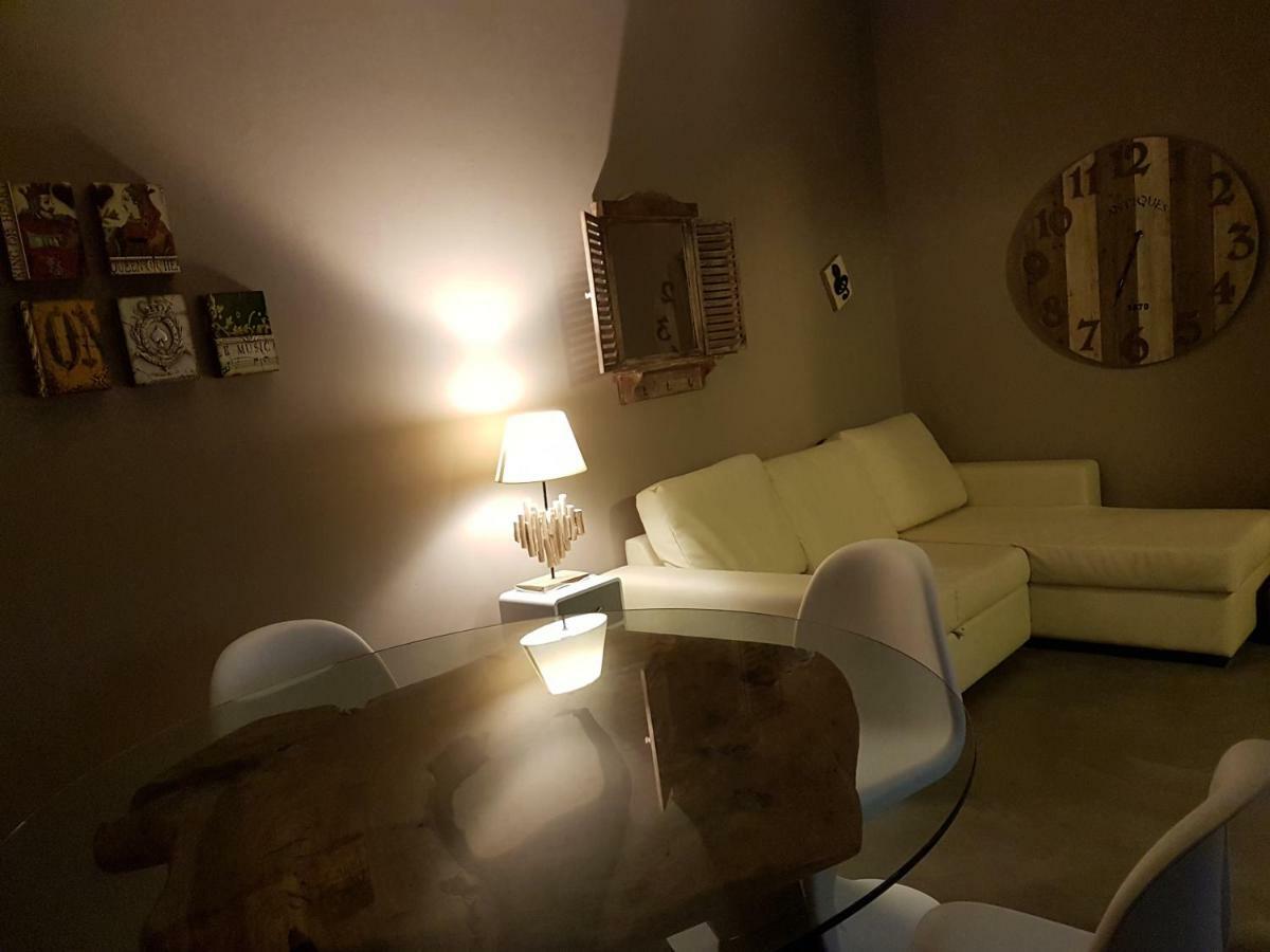 Saint George'S House Centro-Stazione-Ospedali Apartment Alessandria Luaran gambar